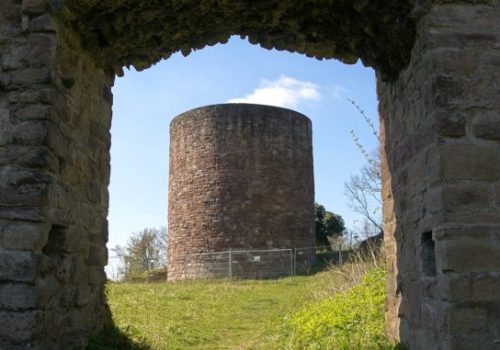 bergfried1-678x381